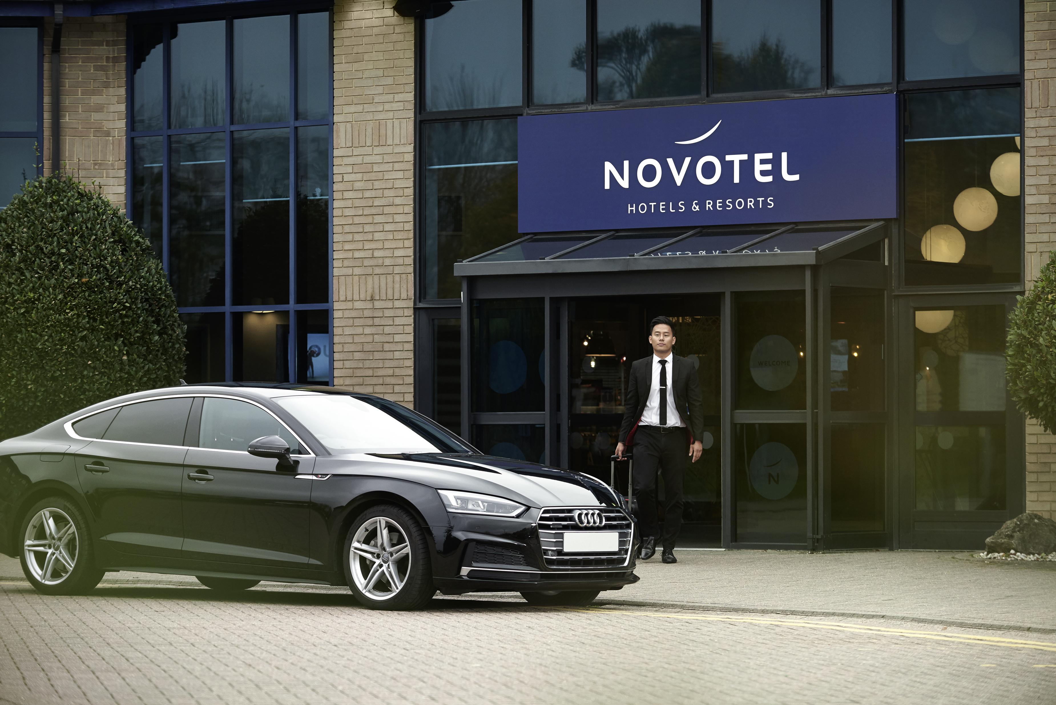 Novotel London Stansted Airport Stansted Mountfitchet Exterior foto